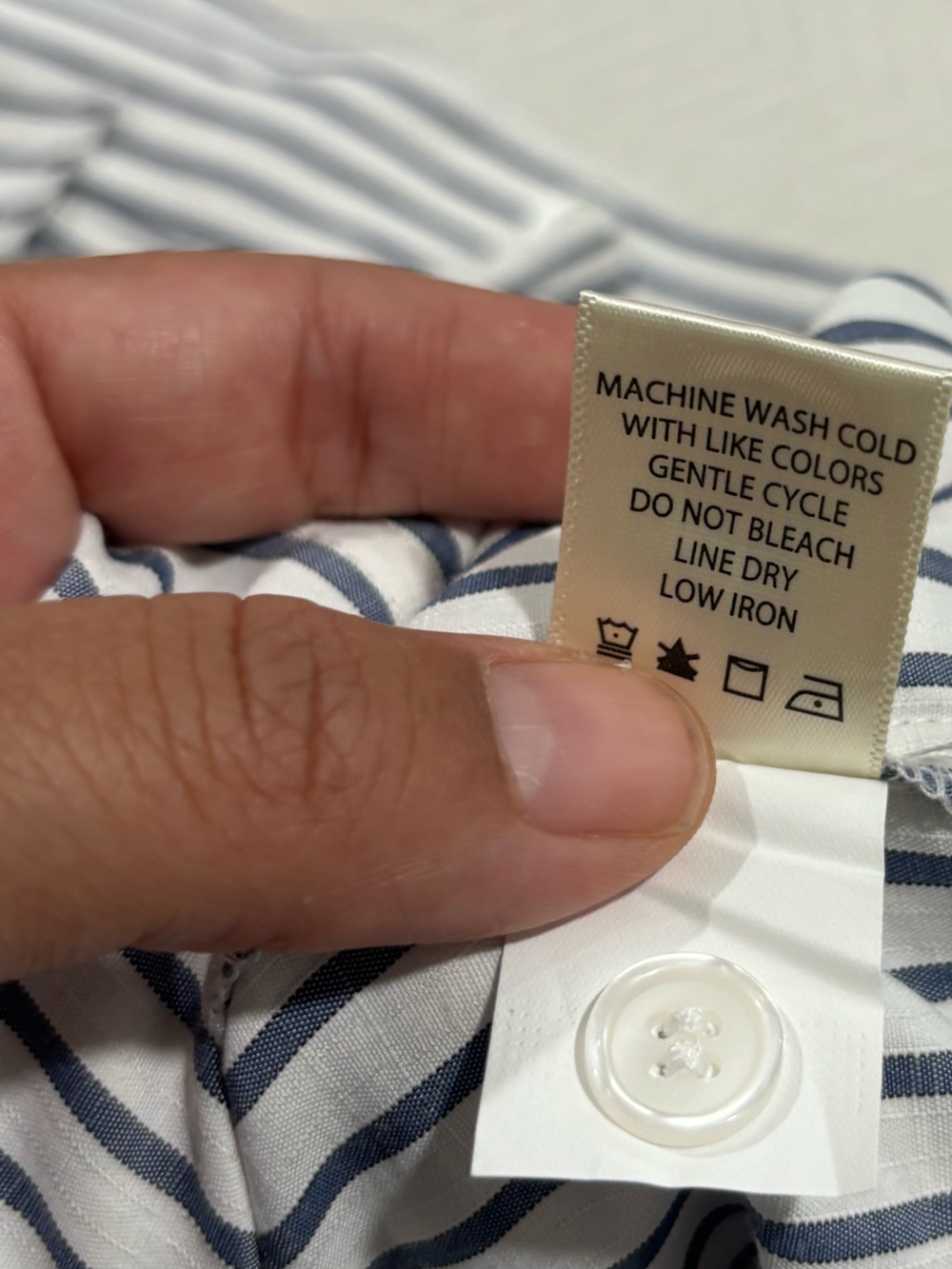 🐞Max Studio White and Navy Striped Relaxed Popover Button-Down - Picture 9 of 10